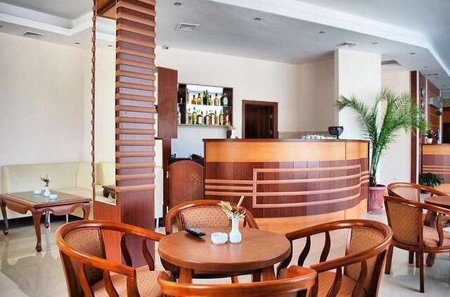 Отель Spa Hotel Holiday Велинград-8